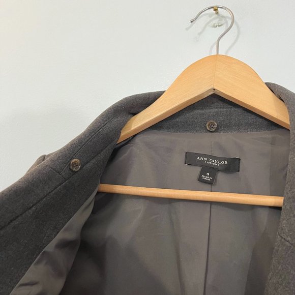 Ann Taylor Vintage Gray Double Breasted Crop Blazer Jacket Boxy Office Work 4 - Picture 6 of 7